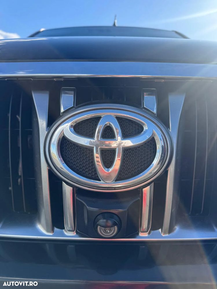 Toyota Land Cruiser 3.0l Turbo D-4D A/T Luxury - 11