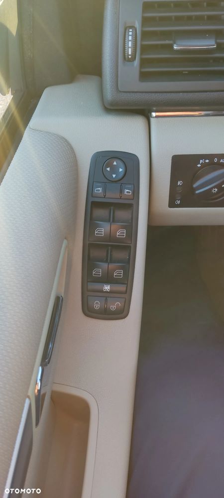 Mercedes-Benz Klasa B 180 CDI Autotronic - 12