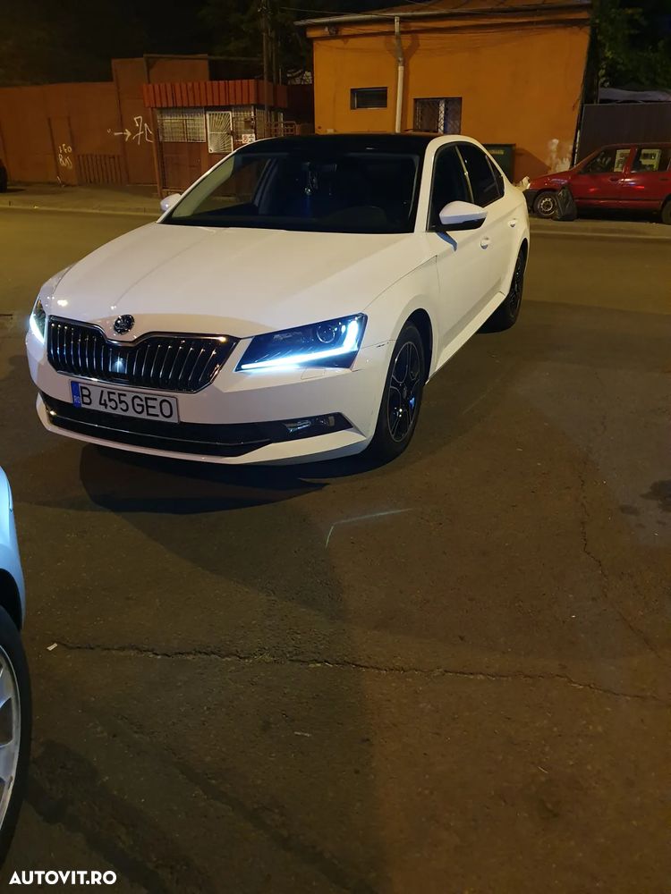 Skoda Superb Combi 1.4 TSI Ambition - 4