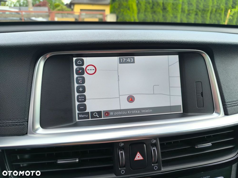 Kia Optima Plug-in Hybrid - 32
