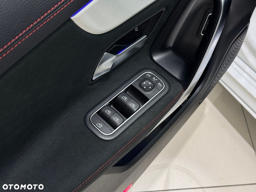 Mercedes-Benz CLA - 21