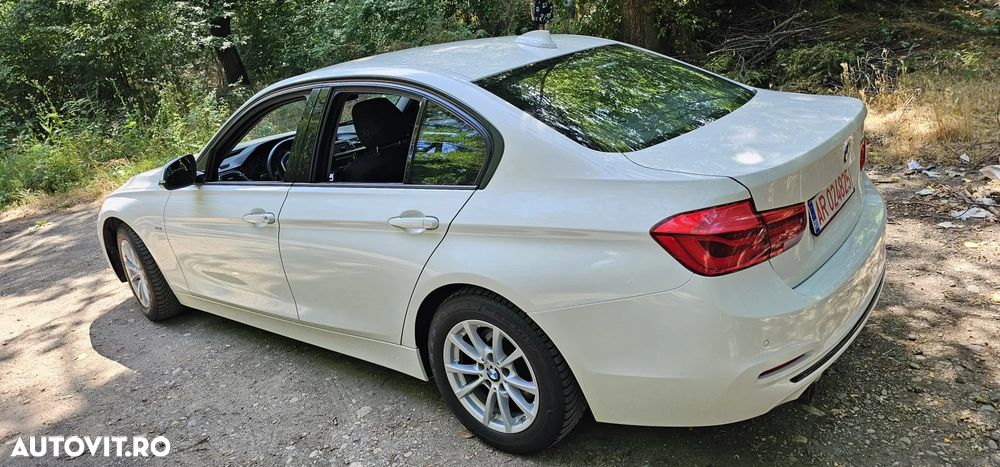 BMW Seria 3 316d Sport Line - 4