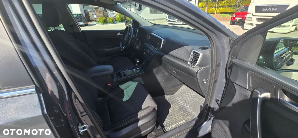 Kia Sportage - 13