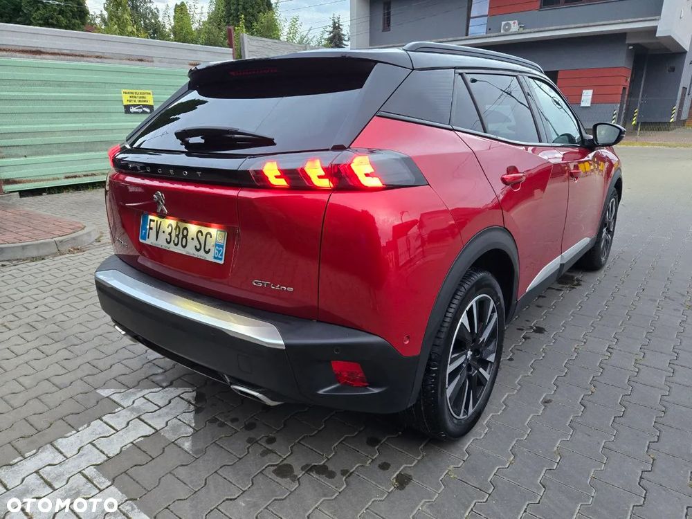 Peugeot 2008 PureTech 130 EAT8 GT - 9