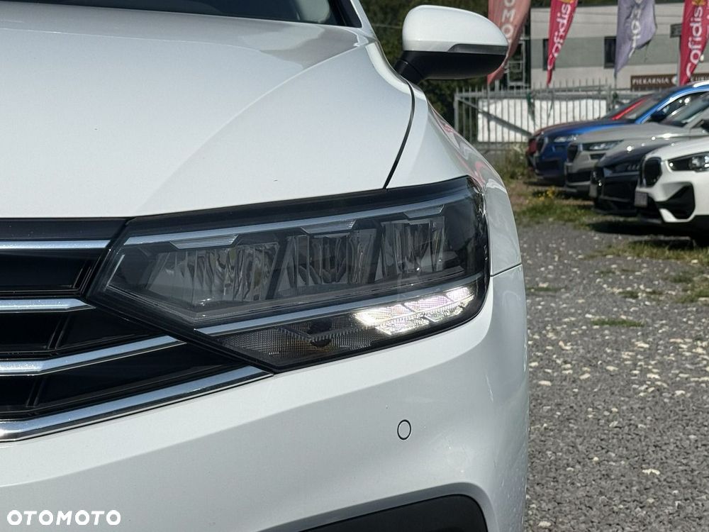 Volkswagen Passat 1.5 TSI EVO Business - 4