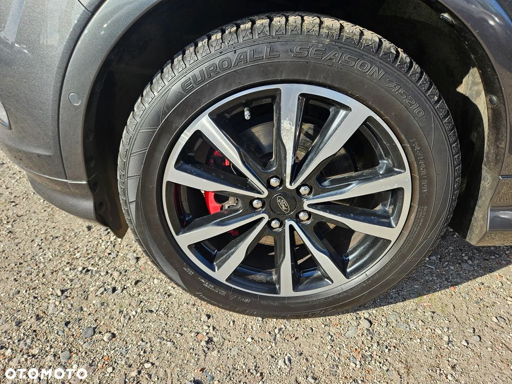 Ford Kuga 1.5 EcoBoost 2x4 ST-Line - 29
