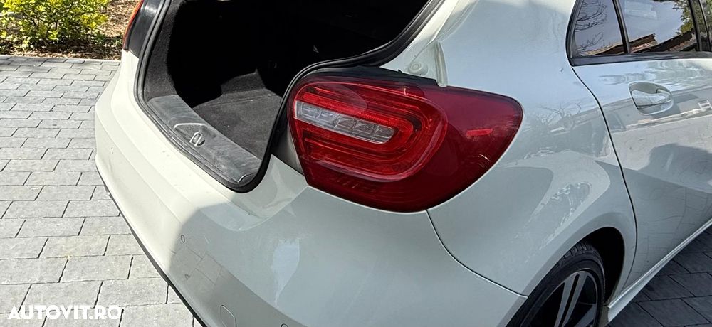 Mercedes-Benz A 180 - 12