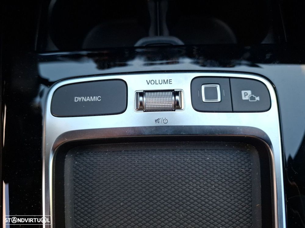 Mercedes-Benz CLA 200 d Shooting Brake AMG Line Aut. - 25