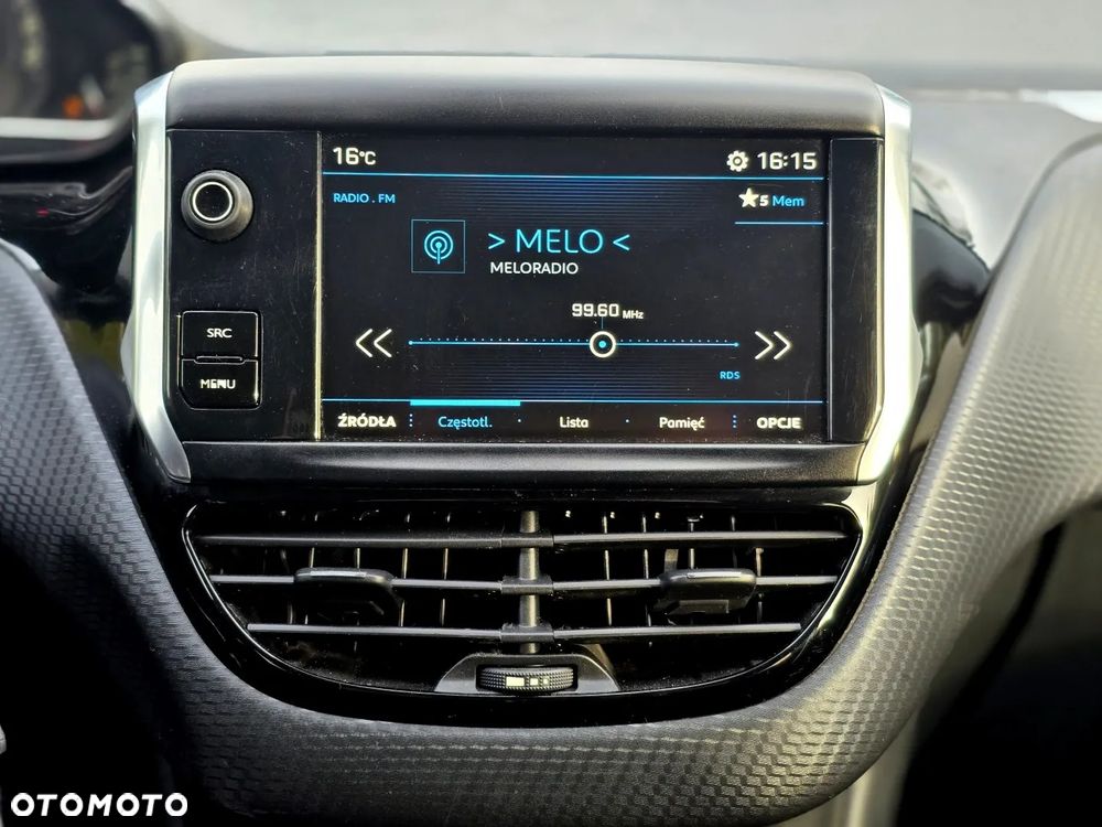 Peugeot 208 PureTech 82 Start & Stop Style - 16