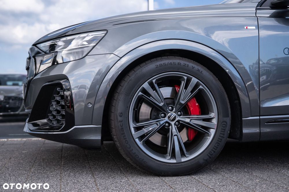Audi Q8 - 7