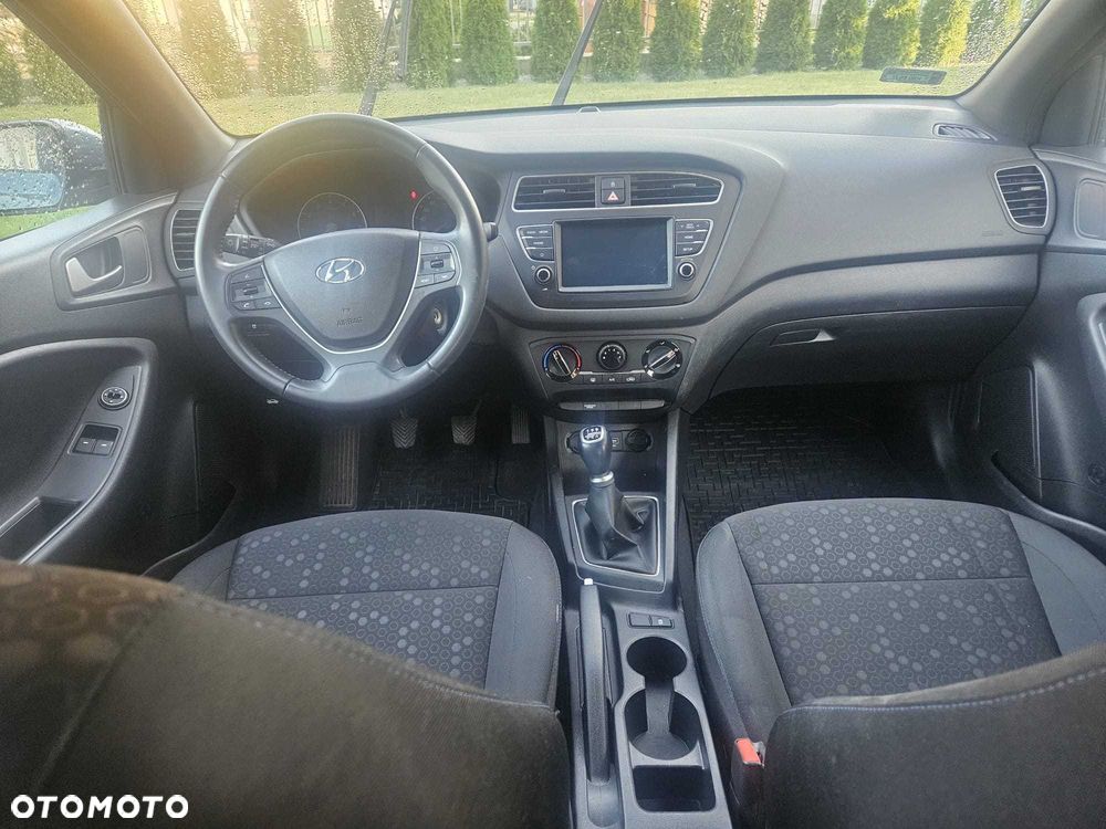 Hyundai i20 - 3