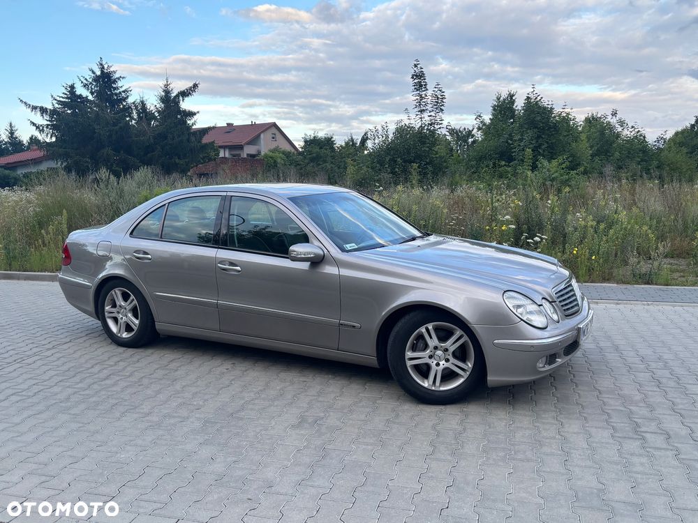 Mercedes-Benz Klasa E 320 CDI T Elegance - 16