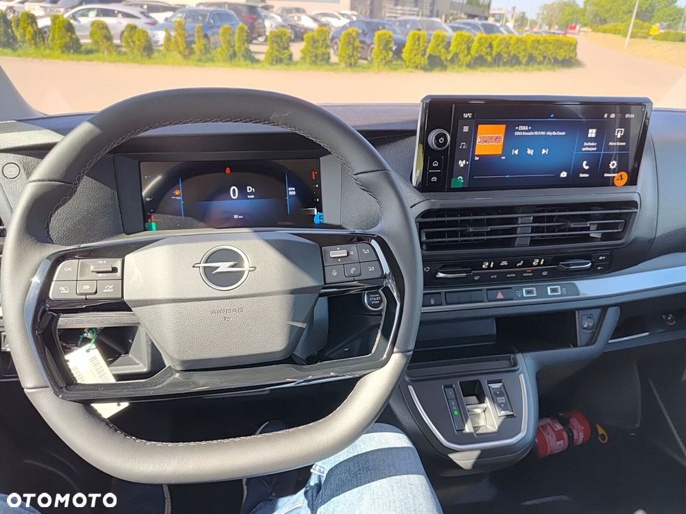 Opel Vivaro - 22