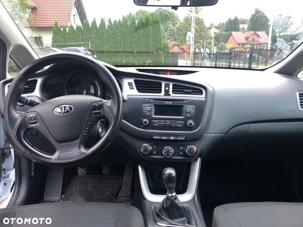 Kia Ceed - 7