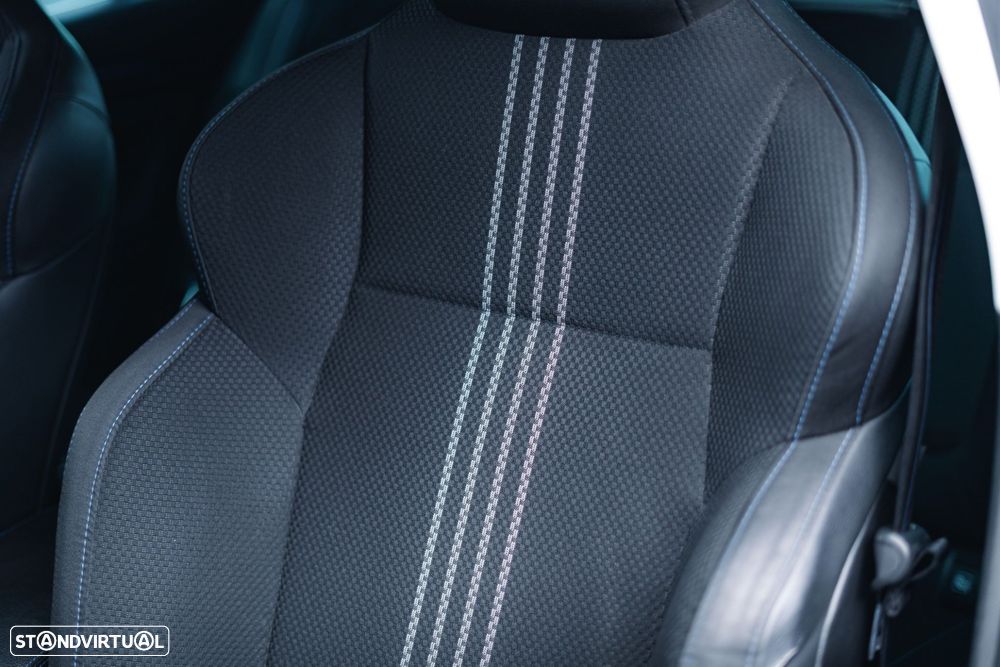 Renault Mégane 1.5 Blue dCi GT Line - 33