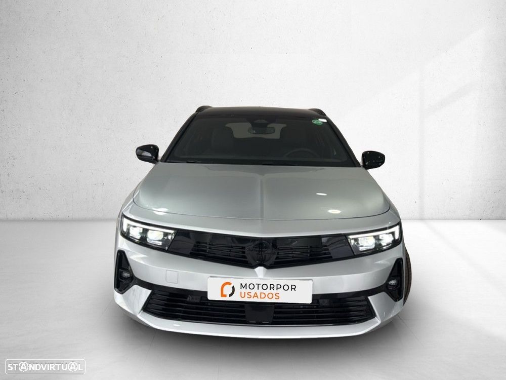 Opel Astra Sports Tourer - 2