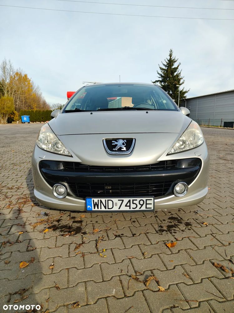 Peugeot 207 - 3