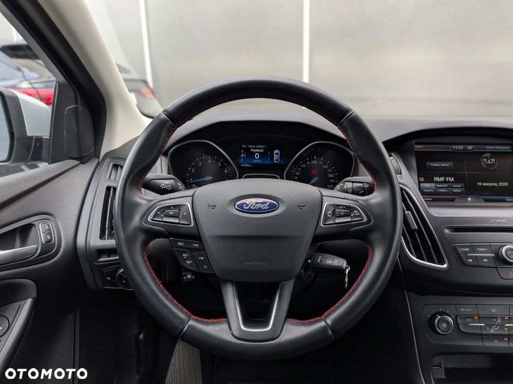 Ford Focus 1.6 Platinium X - 18