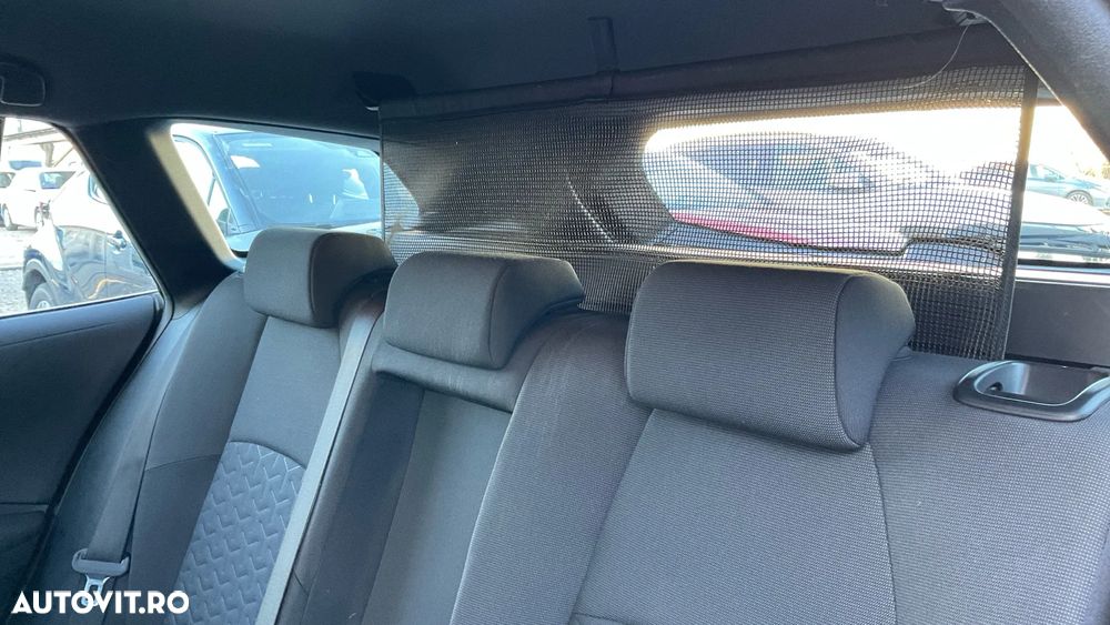 Toyota Corolla 1.8 HSD TS Dynamic - 12