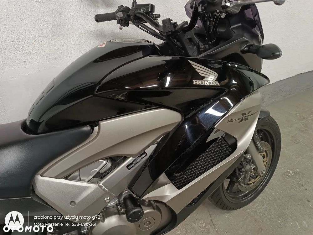 Honda VFR - 8