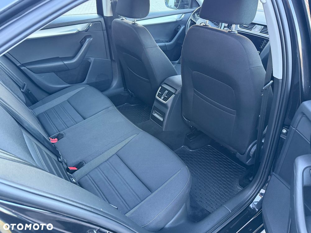 Skoda Octavia 1.5 TSI GPF ACT Style - 6