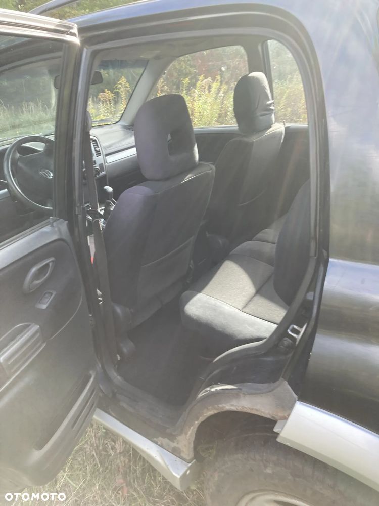 Suzuki Grand Vitara 2.0 - 3