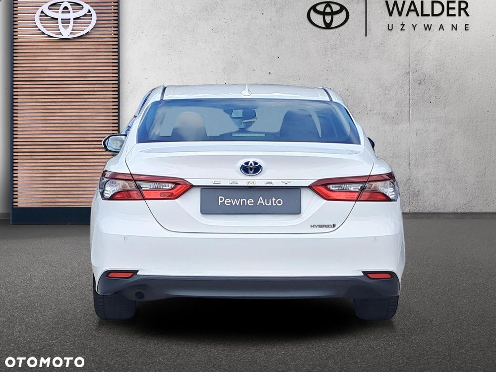 Toyota Camry 2.5 Hybrid Comfort CVT - 4