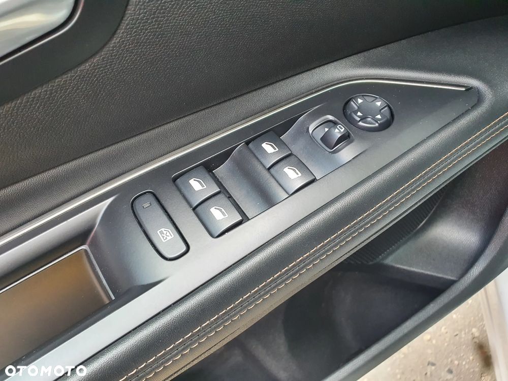 Peugeot 5008 BlueHDi 130 EAT8 Allure Pack - 22