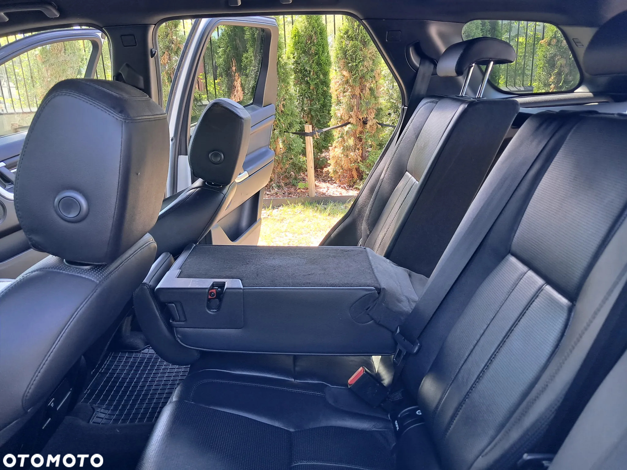 Land Rover Discovery Sport - 18