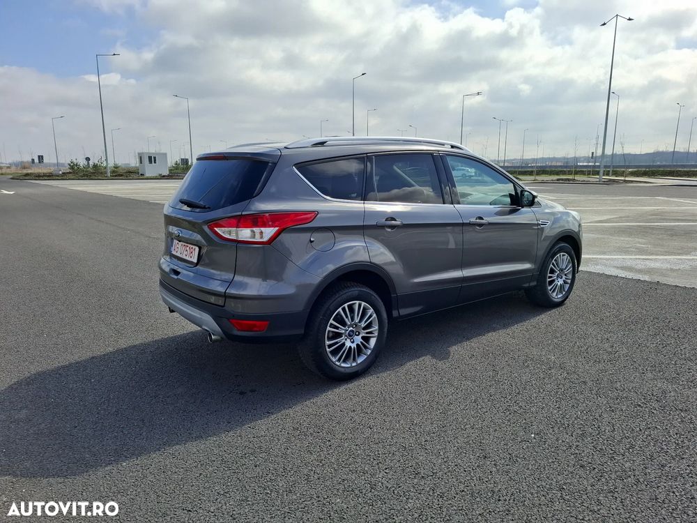 Ford Kuga 2.0 TDCi 4x4 Aut. Titanium - 3