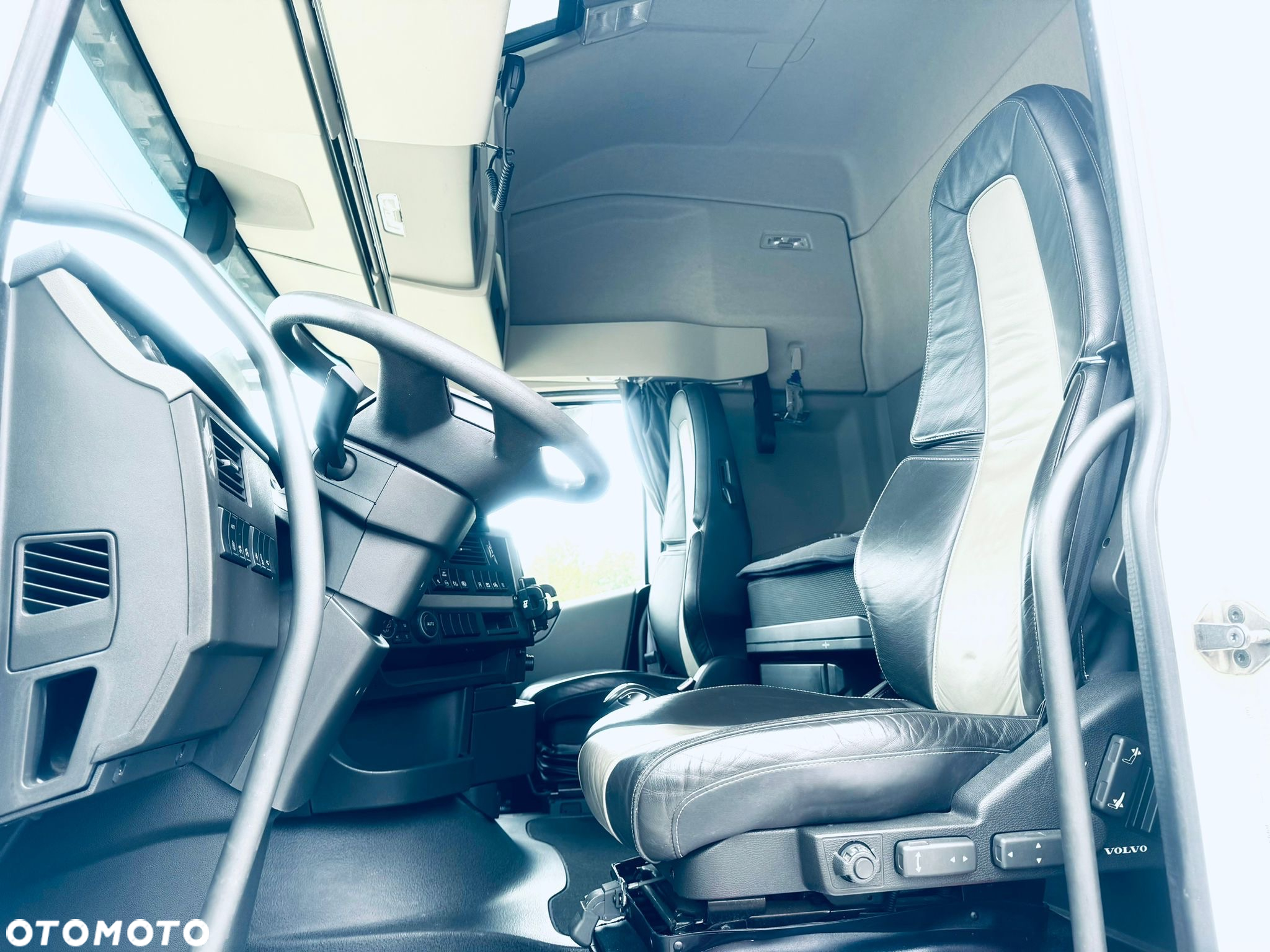 Volvo FH 460 Lowdeck - 7