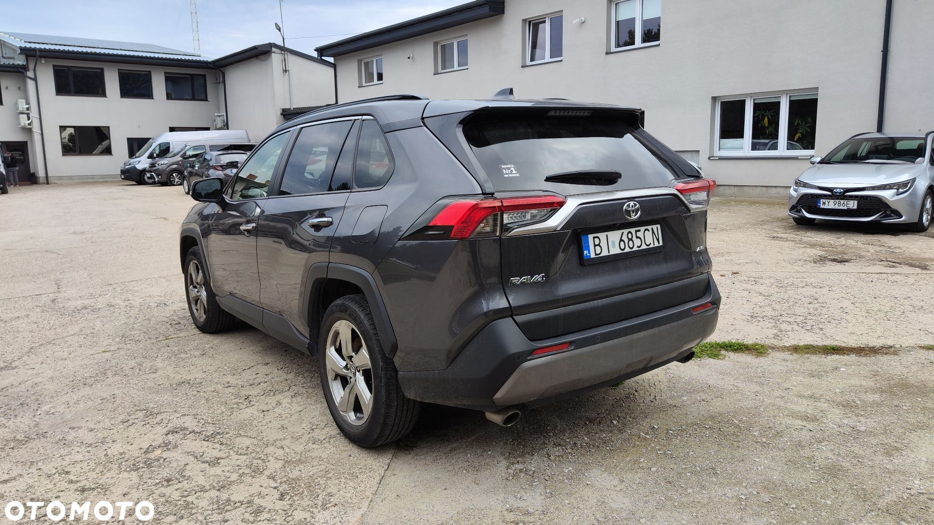 Toyota RAV4 - 10