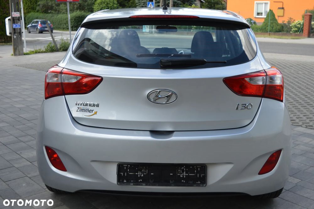 Hyundai i30 1.4 Trend - 18