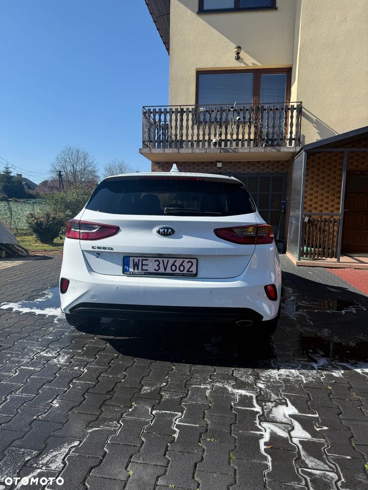 Kia Ceed 1.5 T-GDI L Business Line DCT - 9
