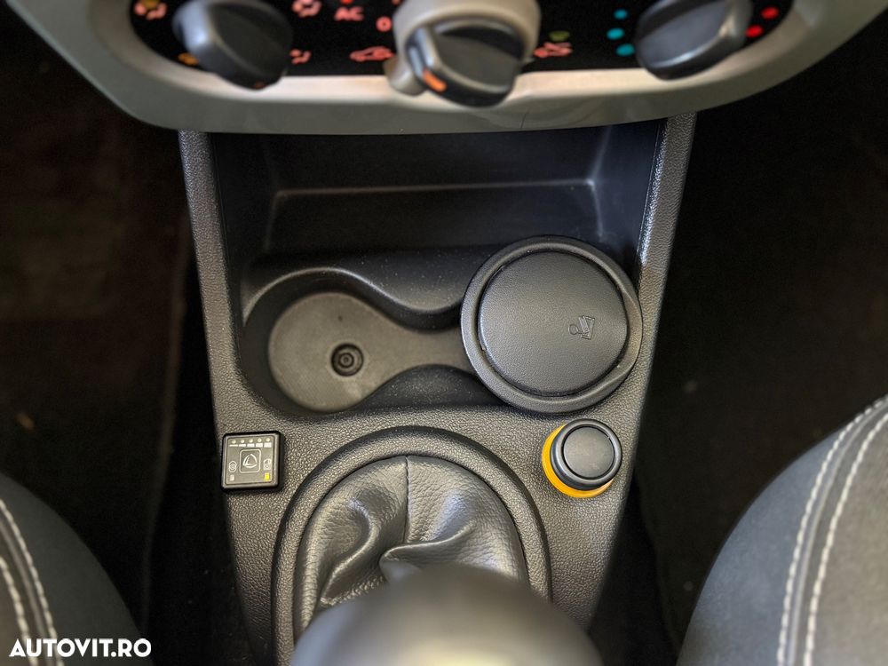 Dacia Sandero 1.4 MPI Preference - 11