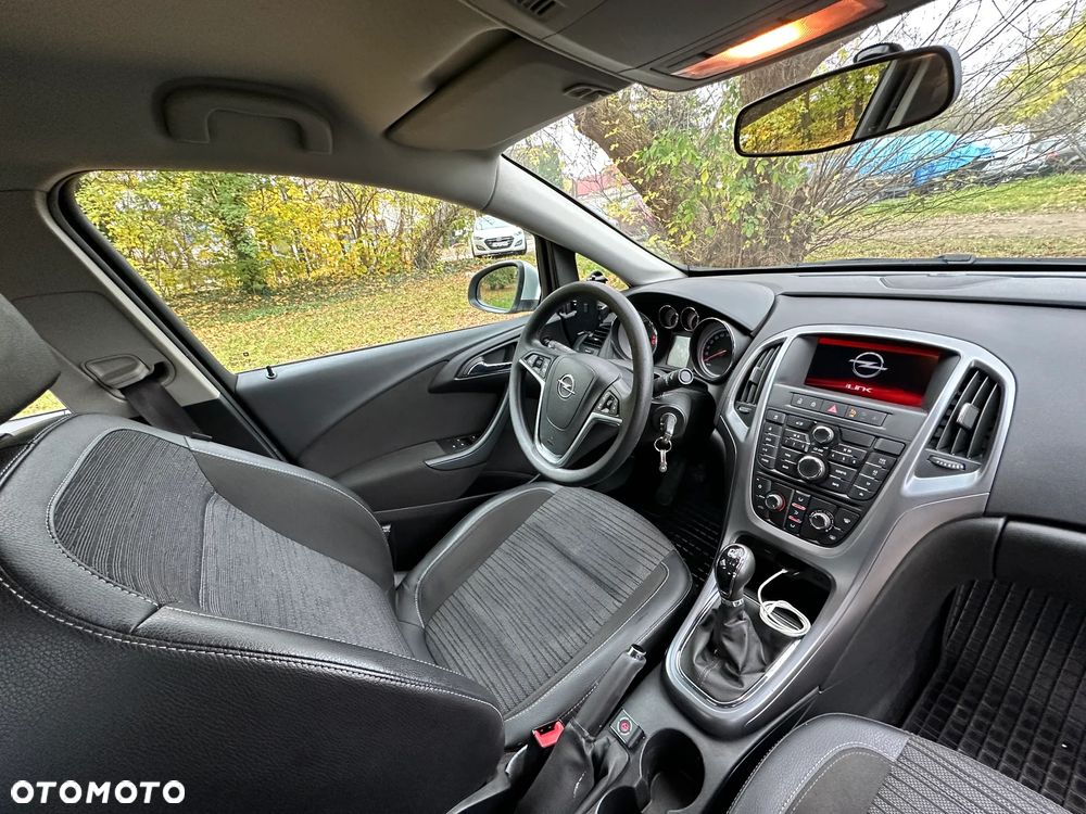 Opel Astra - 9