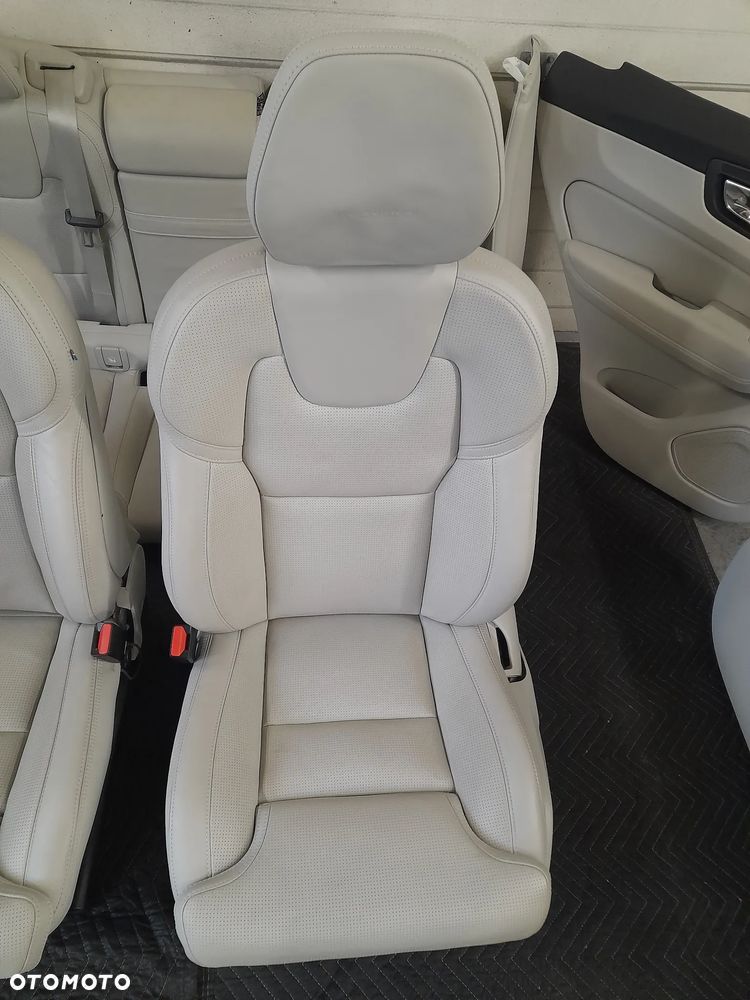 Fotele kanapa boczki komplet Volvo xc60 II inscription 2019R uk - 11