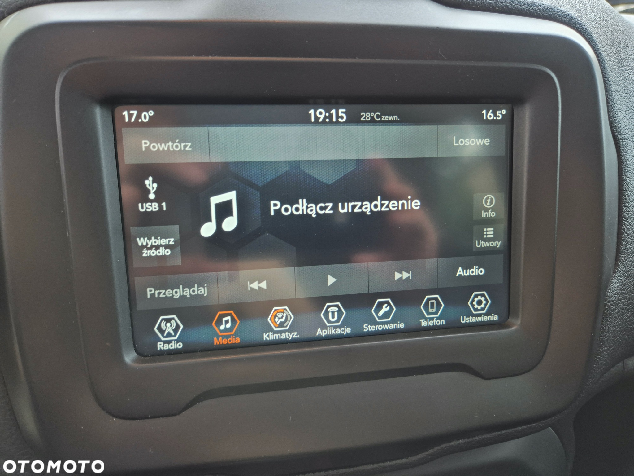 Jeep Renegade 1.4 MultiAir Limited - 26