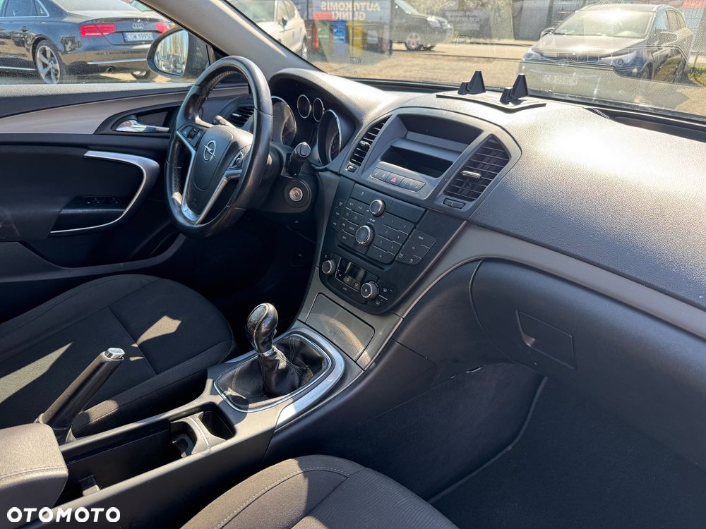Opel Insignia 2.0 CDTI - 8