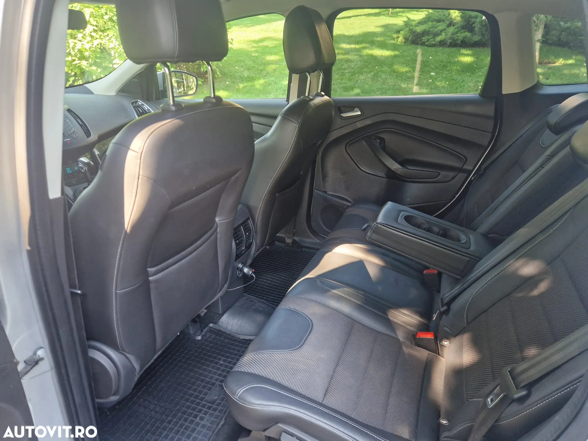 Ford Kuga 2.0 TDCi 4WD Powershift Titanium - 6