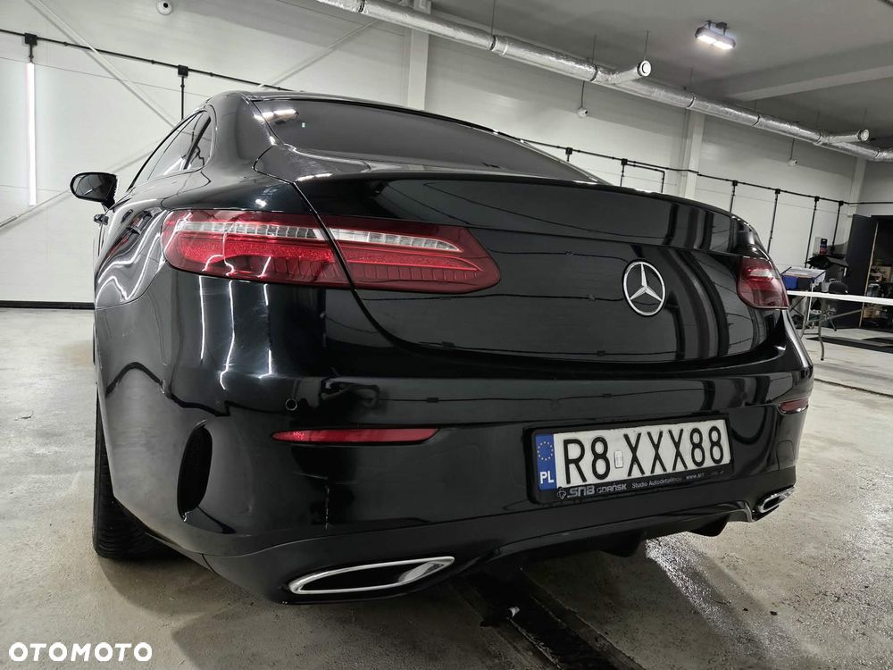 Mercedes-Benz Klasa E 220 d 4-Matic 9G-TRONIC - 12