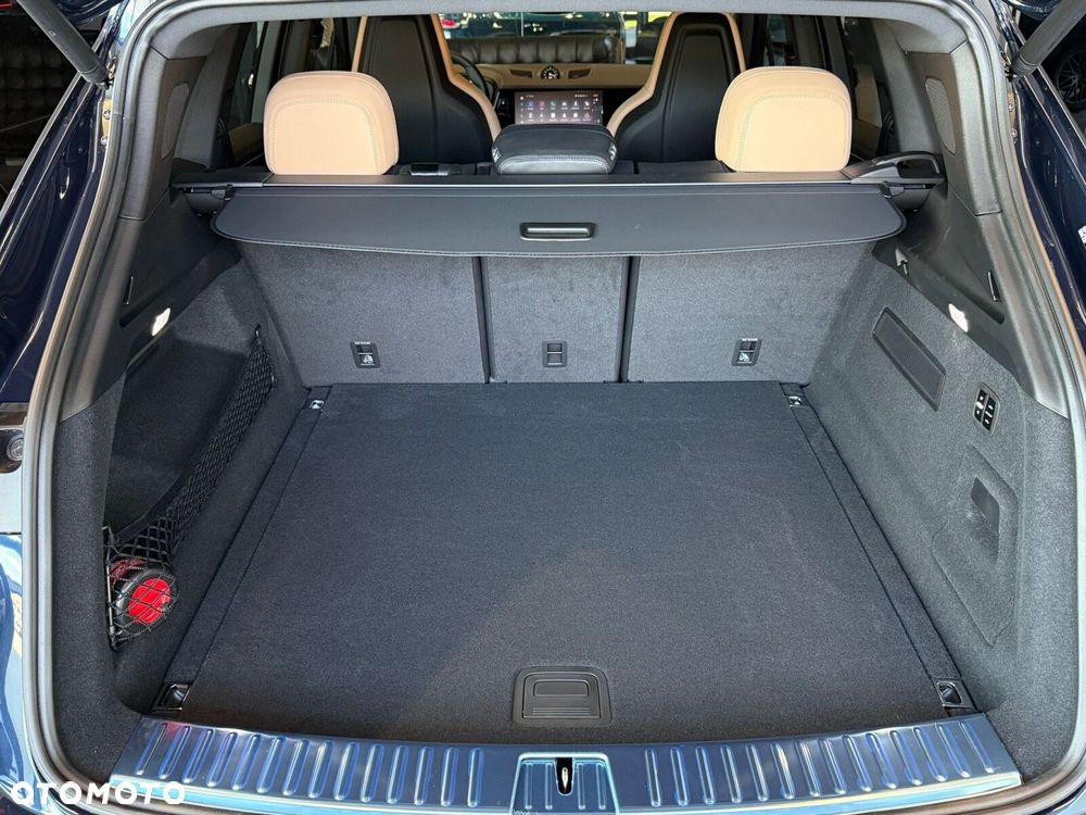 Porsche Cayenne - 27