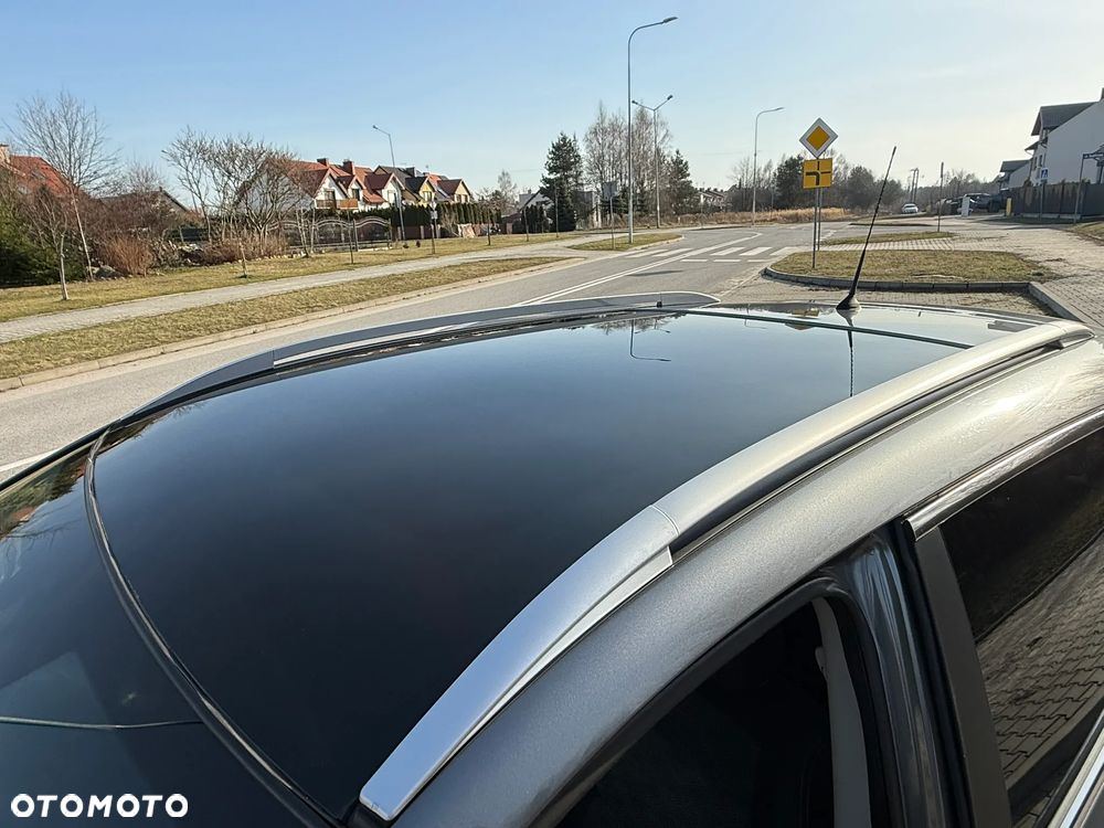 Nissan Qashqai 1.5 dCi TEKNA - 17