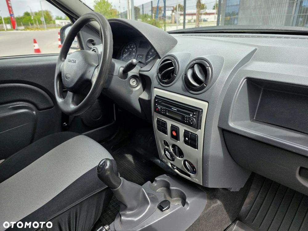 Dacia Logan 1.6 Ambiance - 12