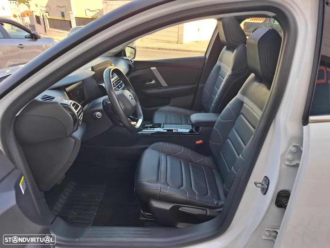Citroën C4 PureTech 130 Stop&Start EAT8 SHINE - 11