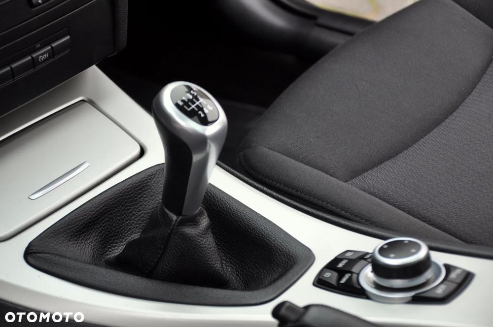 BMW Seria 3 - 35