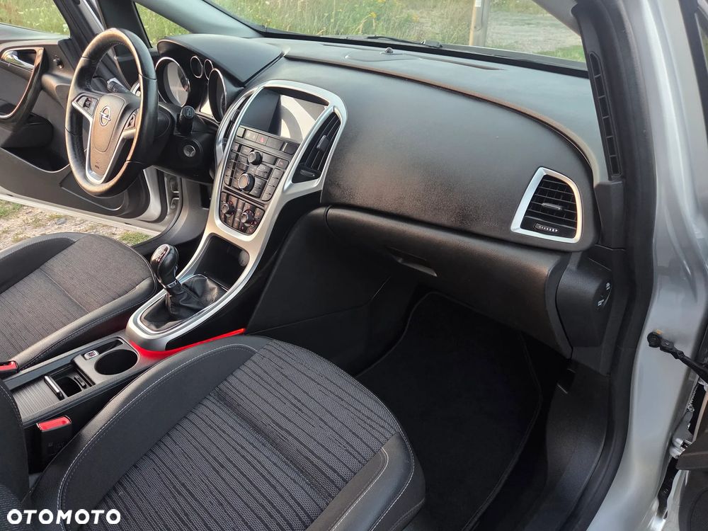 Opel Astra 1.4 Turbo Style - 14