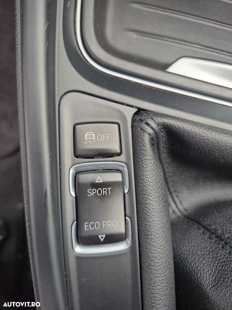BMW Seria 3 318d Sport Line - 29