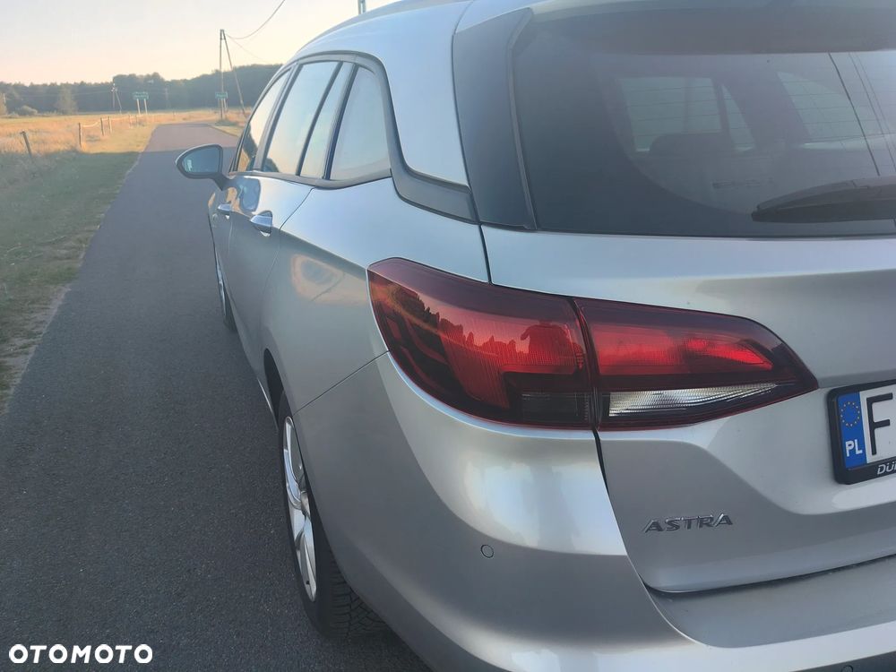Opel Astra 1.6 CDTI Dynamic - 10