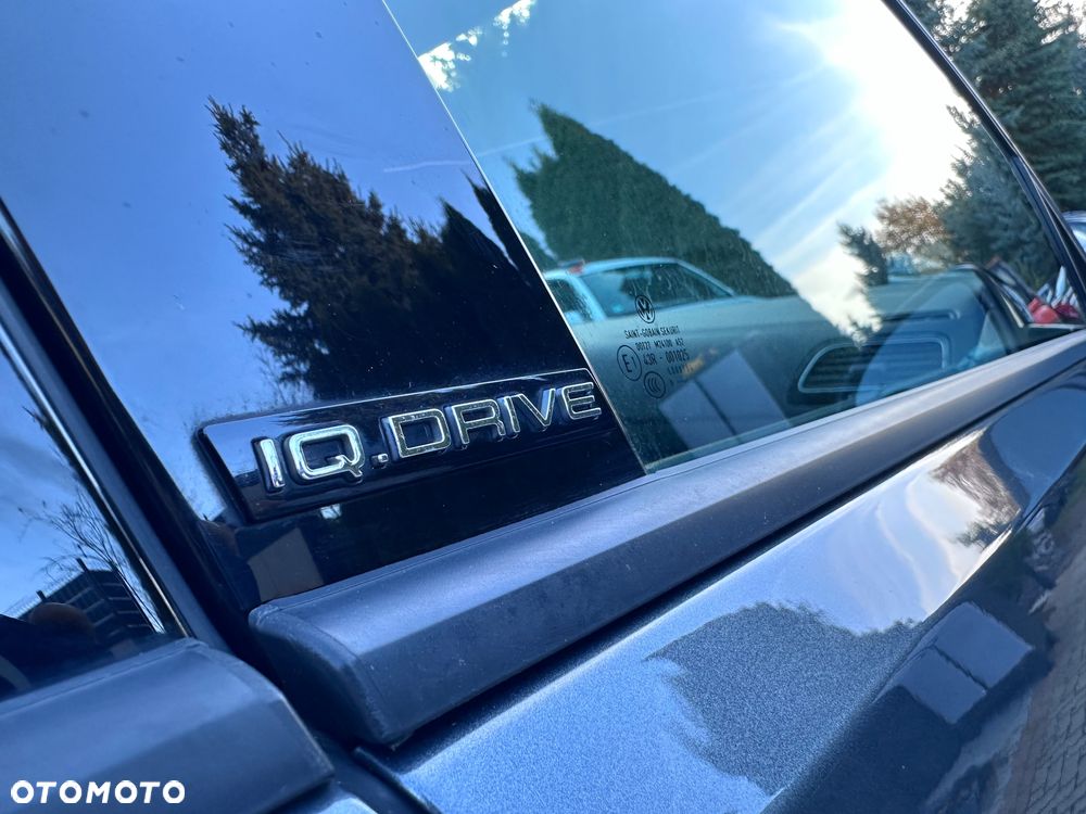 Volkswagen Golf Variant 2.0 TDI SCR DSG IQ.DRIVE - 18